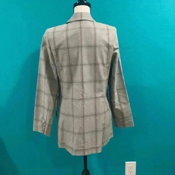 New with tags Cabi cranberry crush sleuth blazer - Picture 3 of 6